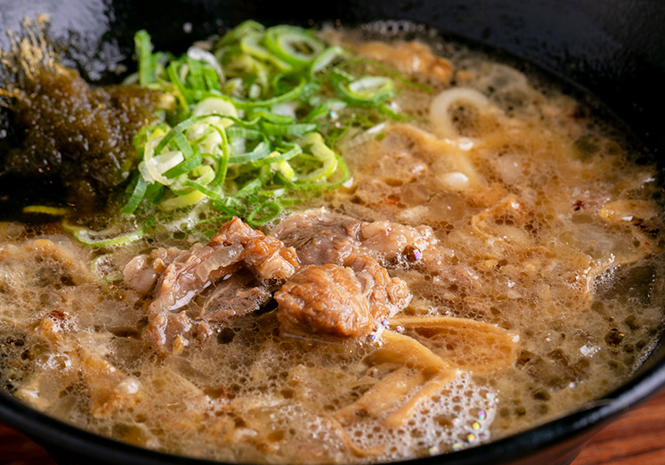 牛すじかすうどん